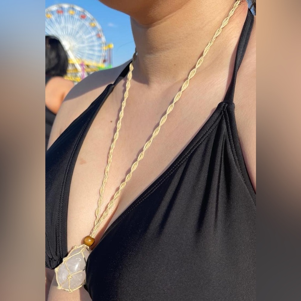 HANDMADE CRYSTAL QUARTZ JEWELRY NECKLACE - Picture 3 of 3